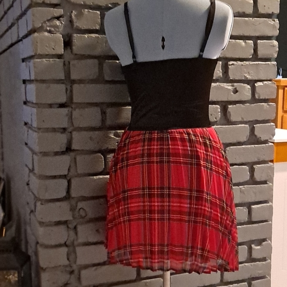 Dress - Picture 4 of 5